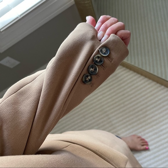 H&M Oversized Two-Button Blazer Jacket in Camel - Picture 8 of 10